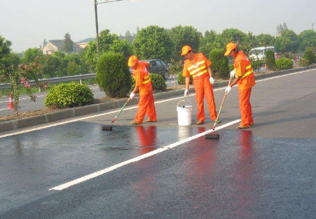 河北 彩色路面喷漆维修改色的使用寿命有多长？